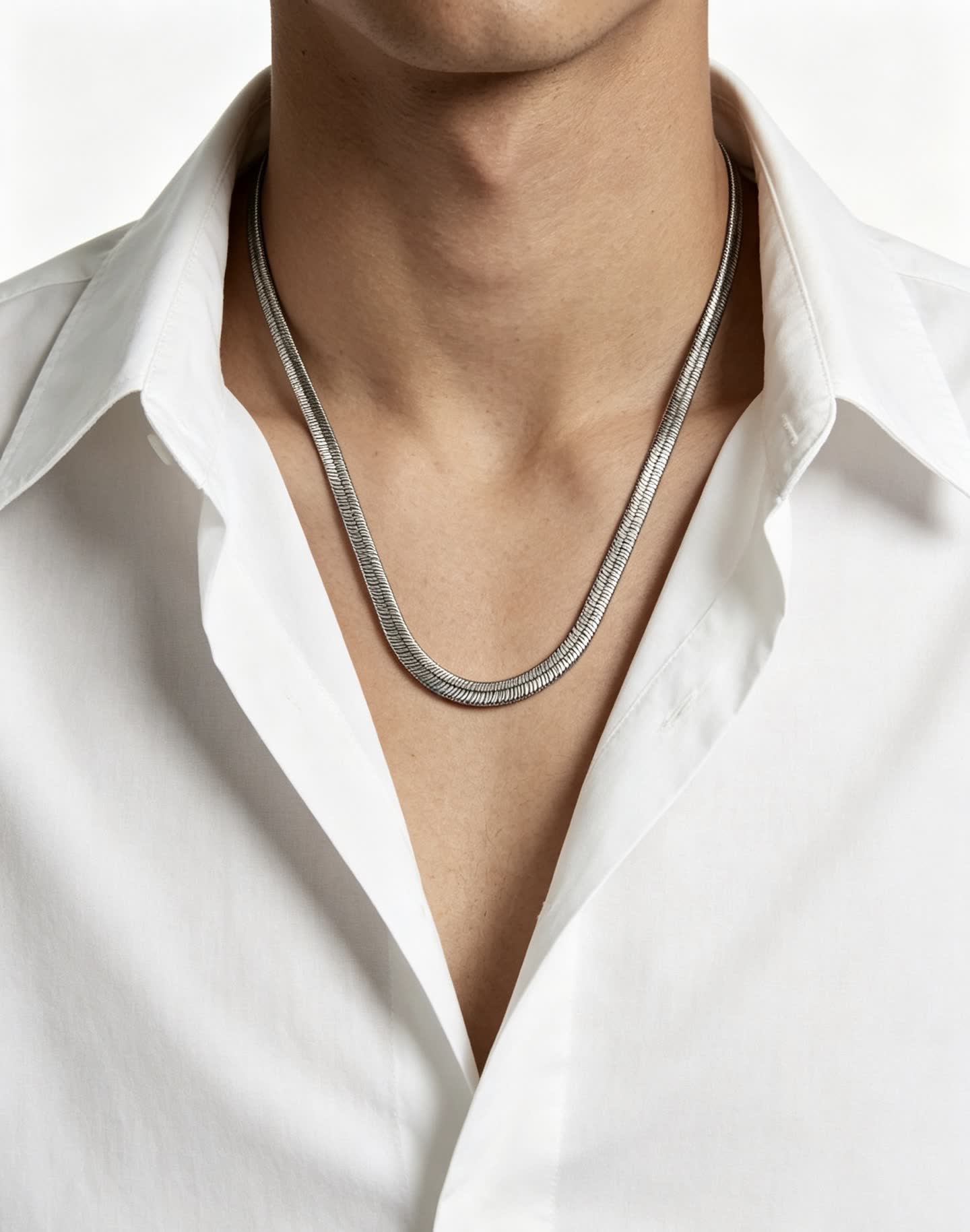Louis Vuitton Silver Tone Chain Link Choker Necklace